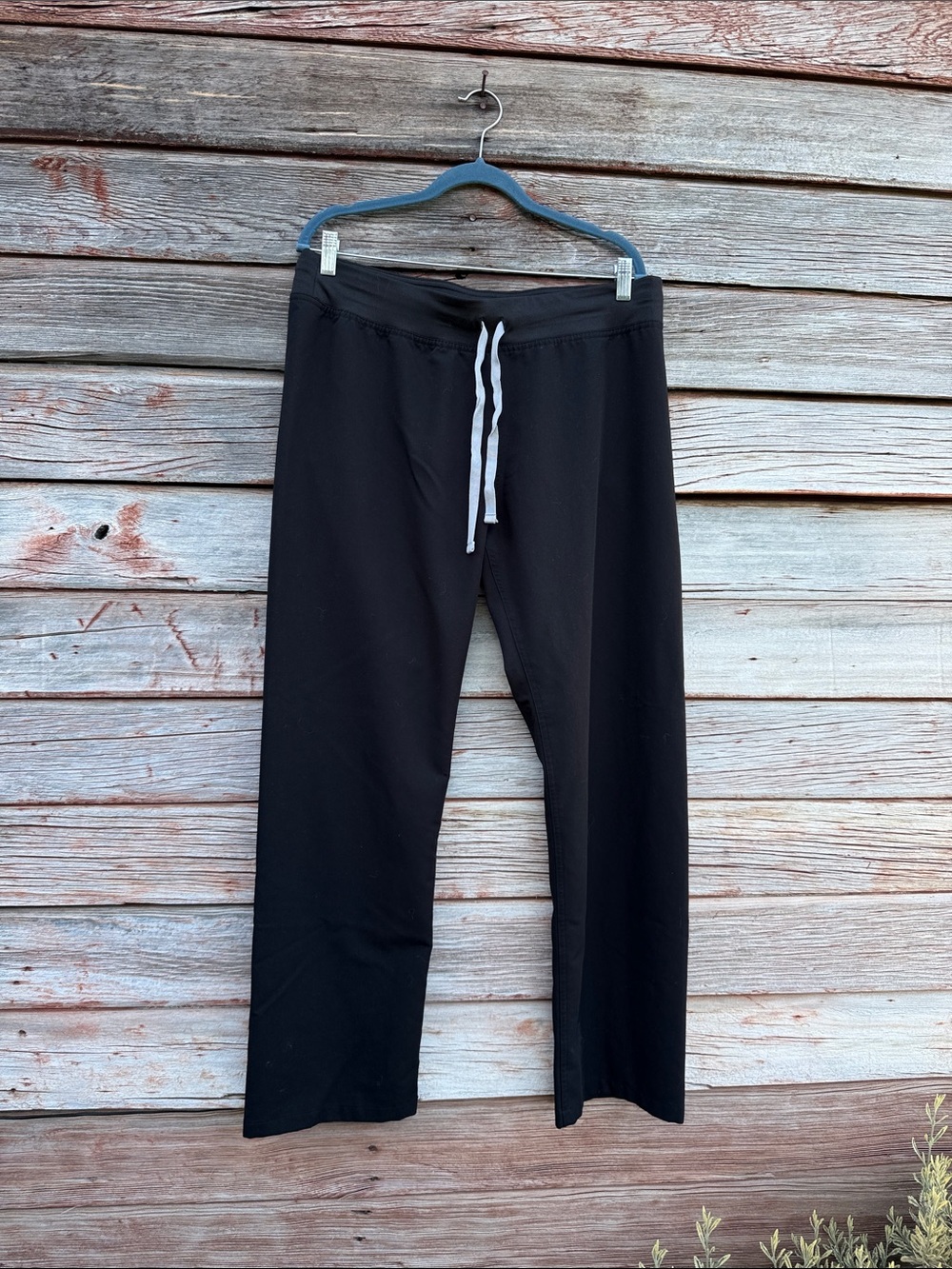 FIGS Women's BLACK Scrubs / Jogger Pants with Light Gray Drawstring